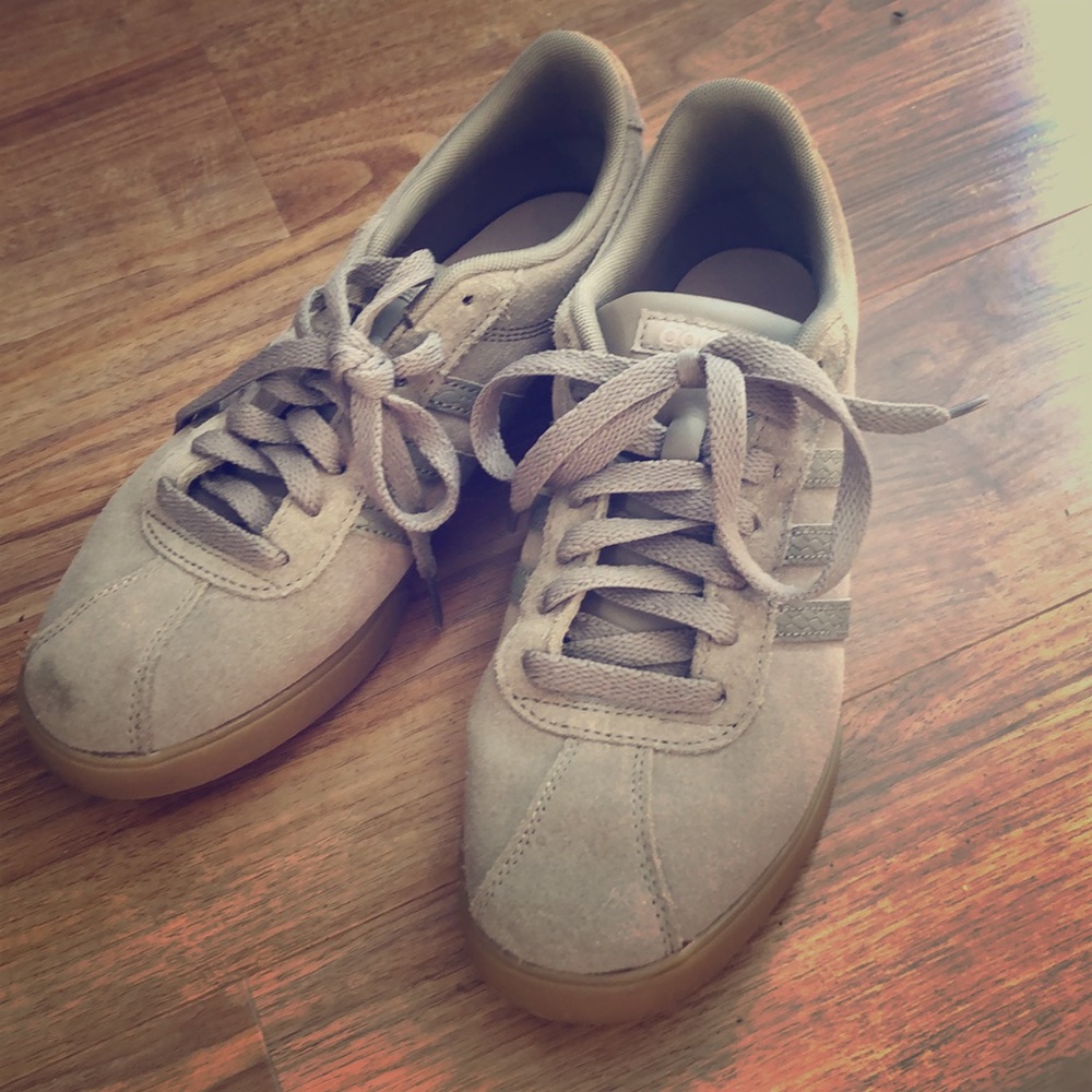Adidas tan tennis shoes with snake skin detail